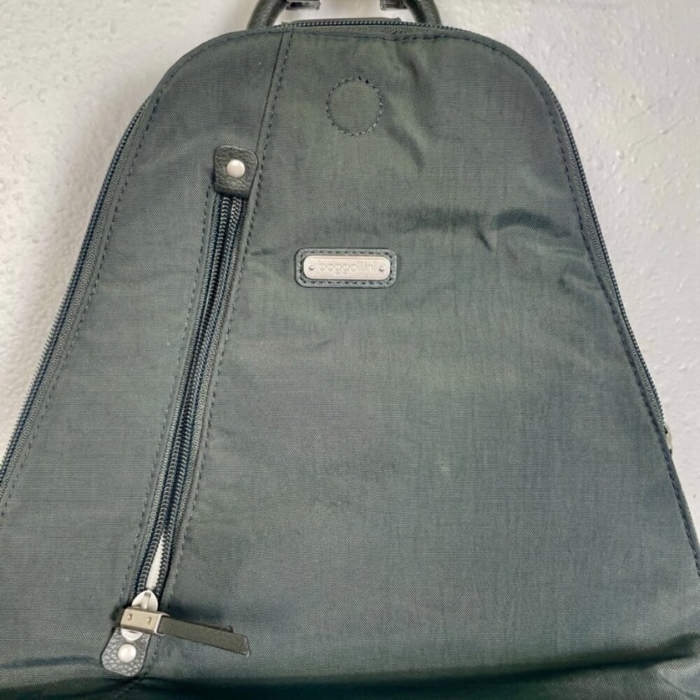 Baggallini Metro Backpack Grey Sterling shimmer Backpack Crossbody Bag - Picture 6 of 16